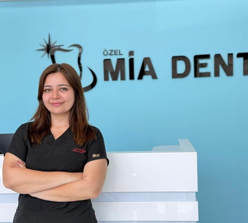 Diş Hekimi Özlem Çarboğa